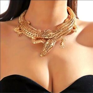 💖JUST RESTOCKED💖 Alligator Statement Collar Necklace Champagne Diamond Gold